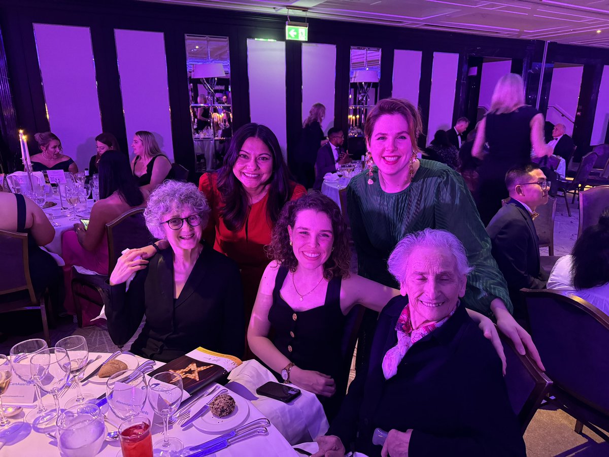 AllyTomlins's tweet photo. So proud of our lovely @NGHHammerson teams who are finalists at the #dementiacareawards https://t.co/cJaa51X2v6