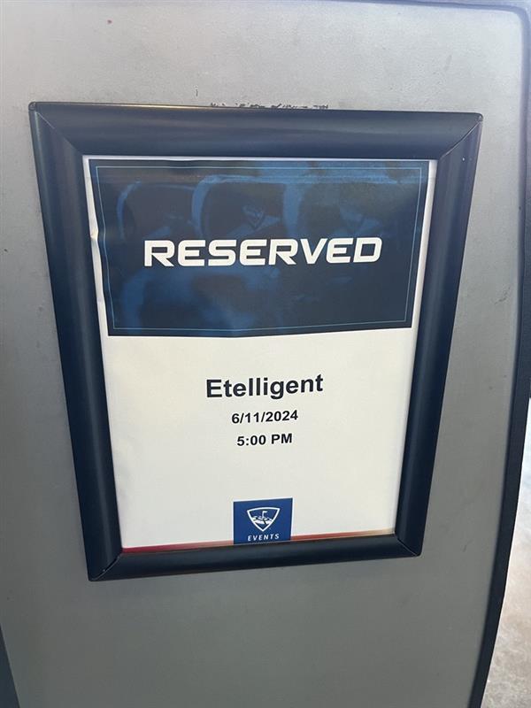 eTelligentGroup's tweet photo. ⛳✨ A heartfelt thank you to all our incredible employees who joined us for our 2nd Quarter All-Hands Meeting at Topgolf! #TeamAppreciation #AllHandsMeeting #TopgolfFun #EmployeeEngagement #Gratitude #Teamwork #eTel #eTelligentGroup https://t.co/WK1CC9qHel