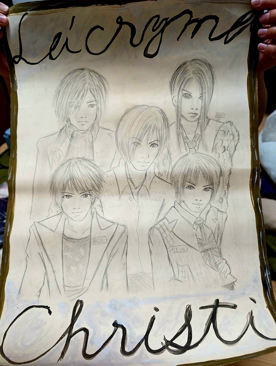 ouooo0's tweet photo. 目まぐるしい毎日ですが、生きてます。
最近、親から渡された昔わたしが描いた
絵…さよならしました。
ありがとう青春！
#CASCADE
#ラクリマクリスティ
#國府田マリ子
#もののけ姫 https://t.co/p8mjYHSKab