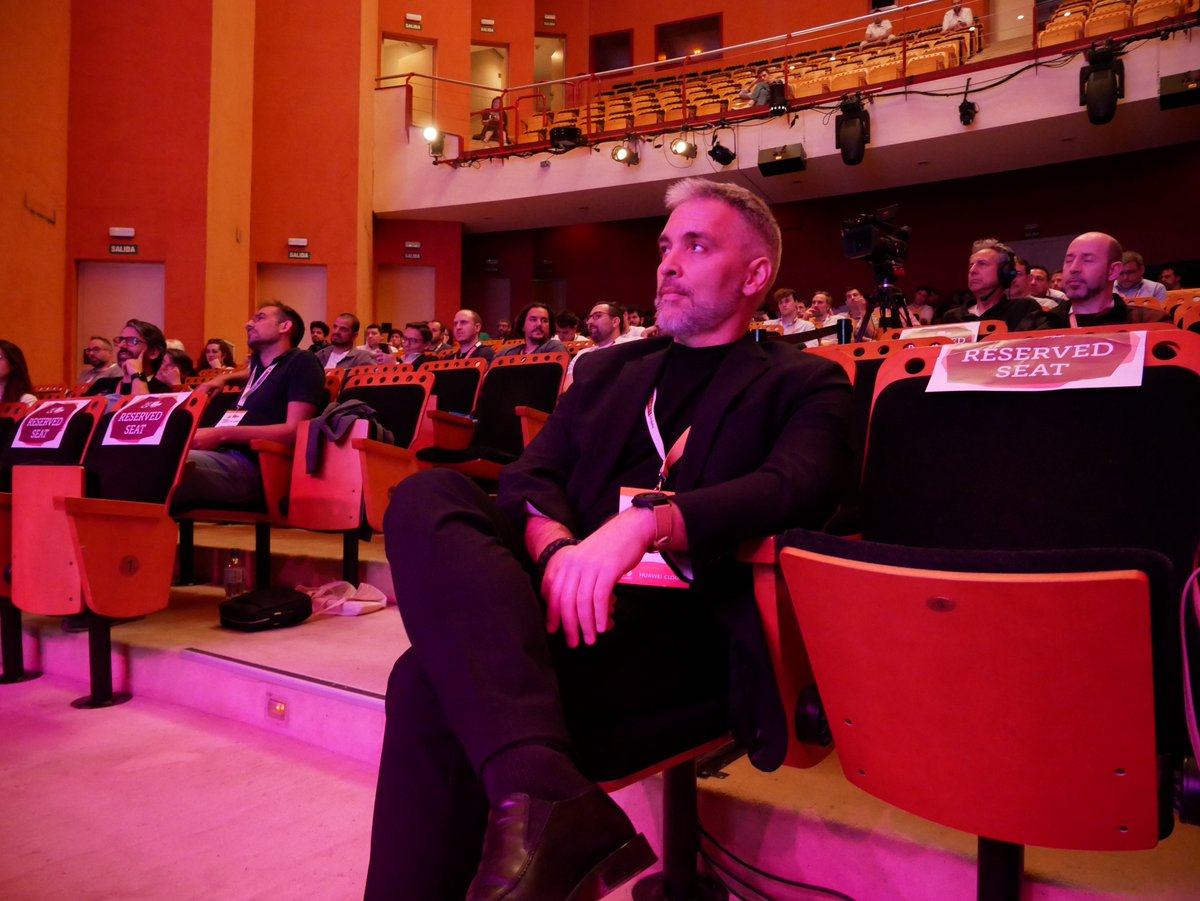 Orgullosos de nuestro CTO, <a href="/CCanado/">Carlos Cañado</a> 🙌

🏅Carlos fue elegido como uno de los 3 finalistas en los CTO Awards 2024, reconociendo su esfuerzo y trayectoria, además de sus buenas prácticas y su contribución a la innovación en el sector.

¡Enhorabuena, Carlos!