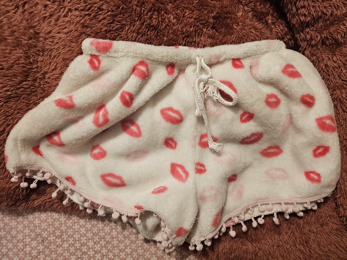 remsdwt's tweet image. yall know what this is about...