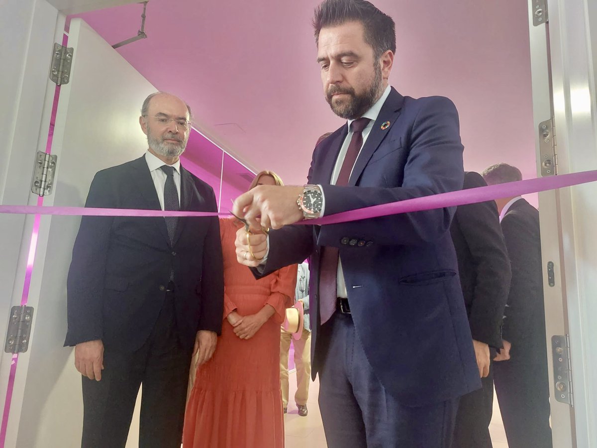 Hoy hemos dado la bienvenida, en <a href="/ZFCadiz/">Zona Franca Cádiz</a>, a la multinacional de ingeniería <a href="/QuESTGlobal_es/">Quest Global España</a> que ha inaugurado esta tarde sus nuevas instalaciones en el #EdificioEuropa de nuestro #RecintoFiscal de #Cádiz.

#Innovación #SectorMarítimo #EconomíaAzul