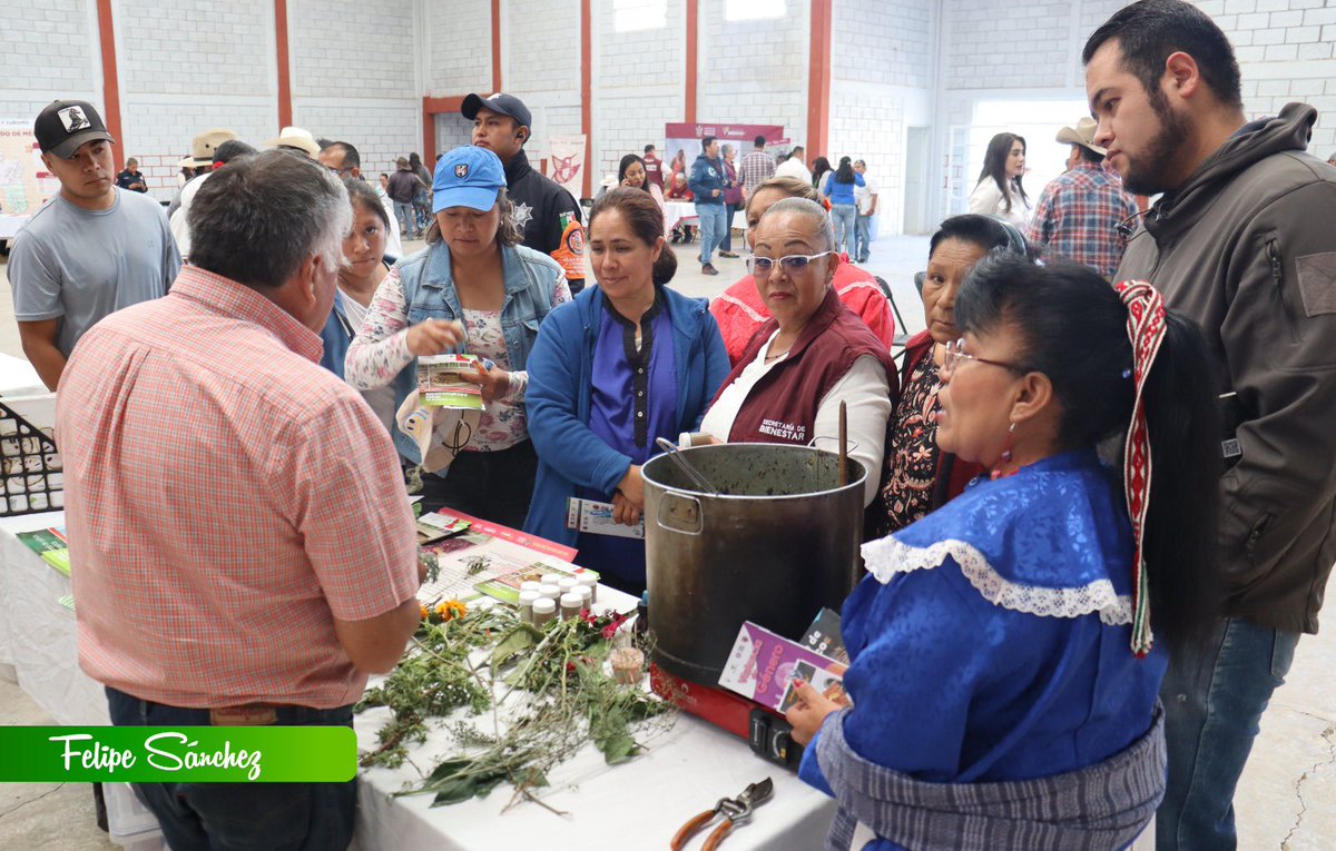 MiAmigoFelipeS's tweet photo. Acercamos los servicios de salud a nuestras comunidades.

Llevamos a cabo la Jornada Médico Asistencial Itinerante en la Manzana Sexta.

Gracias a todas las dependencias por su  participación.

#GobiernoMunicipalDeJiquipilco 
#PuebloConEncanto https://t.co/5HvNvuj75V