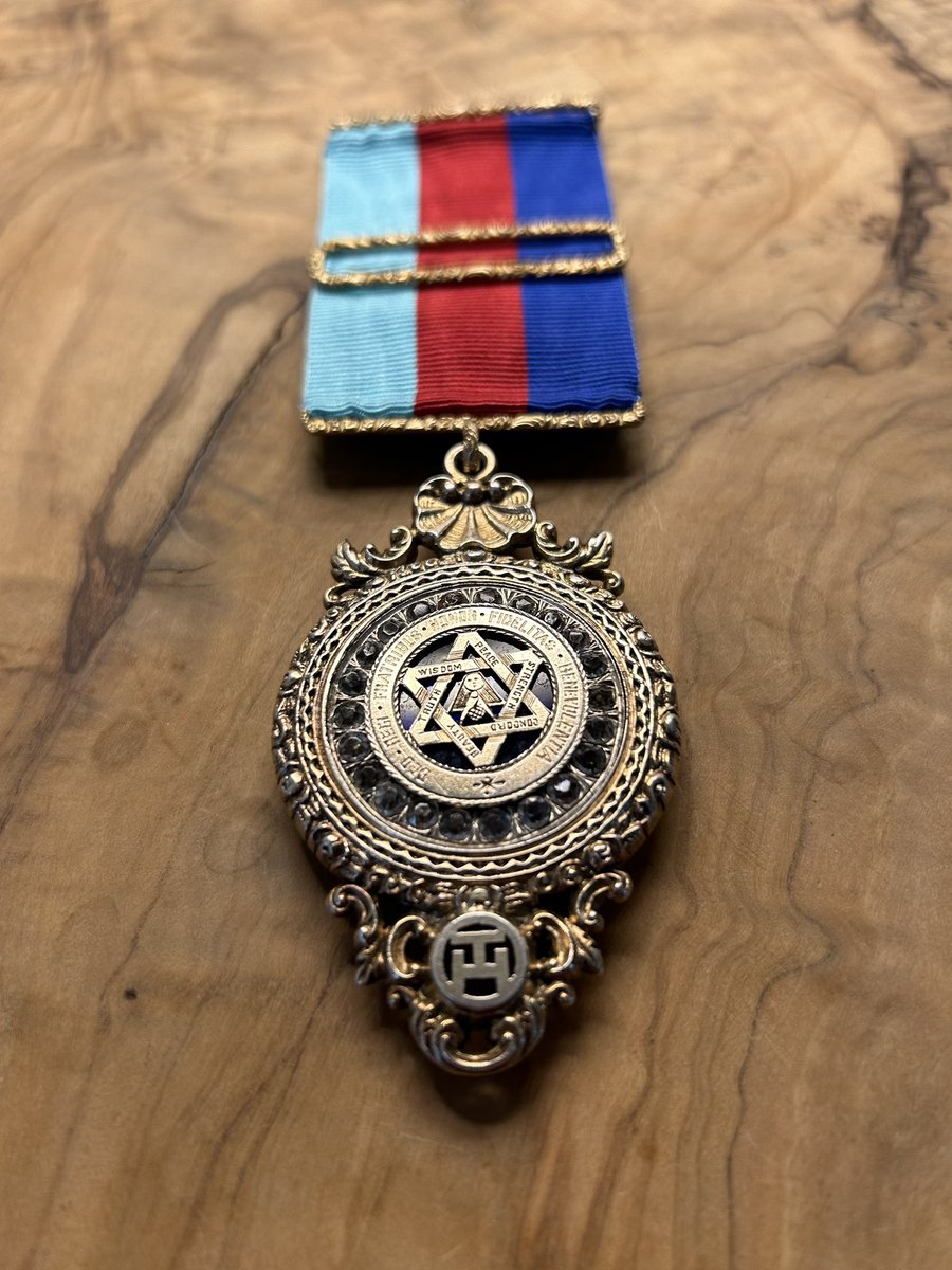 Masonic Jewels tweet media