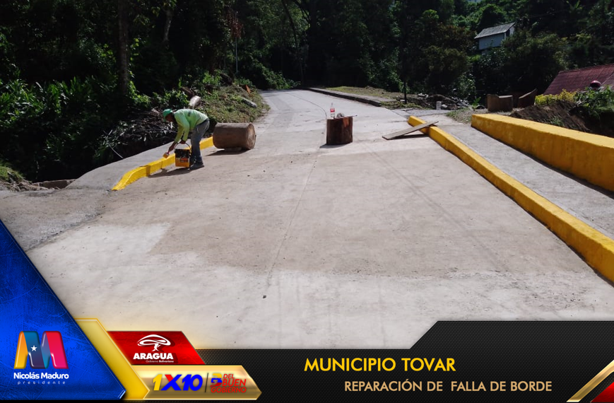 viasdearaguas's tweet photo. 🚧📸Seguimos toda la fuerza trabajadora, avanzando junto a la Gdora. @Soykarinacarpio con la reparación vial en el Municipio #Tovar sector Ballesta
✅ Corrección de falla de borde
#VenezuelaPotencia
@NicolasMaduro @_Vpsops https://t.co/uscEF9LoY9