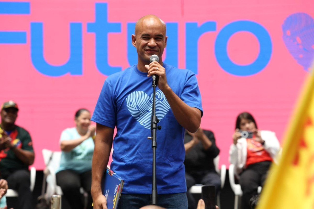 La fuerza de <a href="/movfuturoven/">Movimiento Futuro</a> es indetenible! 🇻🇪🫶🏽 Una fuerza que nos llena de profunda esperanza, que nos hermana como hijos e hijas de esta tierra maravillosa en la que nacimos y de la que nos sentimos orgulloso, que nos alienta a trabajar juntos, como la familia que somos, para