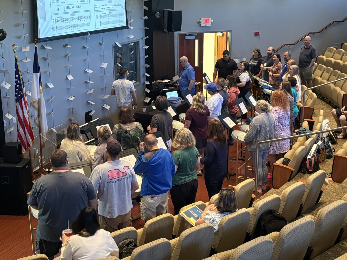 Zshannon4120's tweet photo. Presenting at #elevationSummit with @warriorman263 was everything I could’ve hoped for. General music can be fun and rewarding! Thanks to everyone who came to our session and @KedcARTS and @KEDCGrants for letting us share our passion for gen music! https://t.co/Yp0My6LUBm