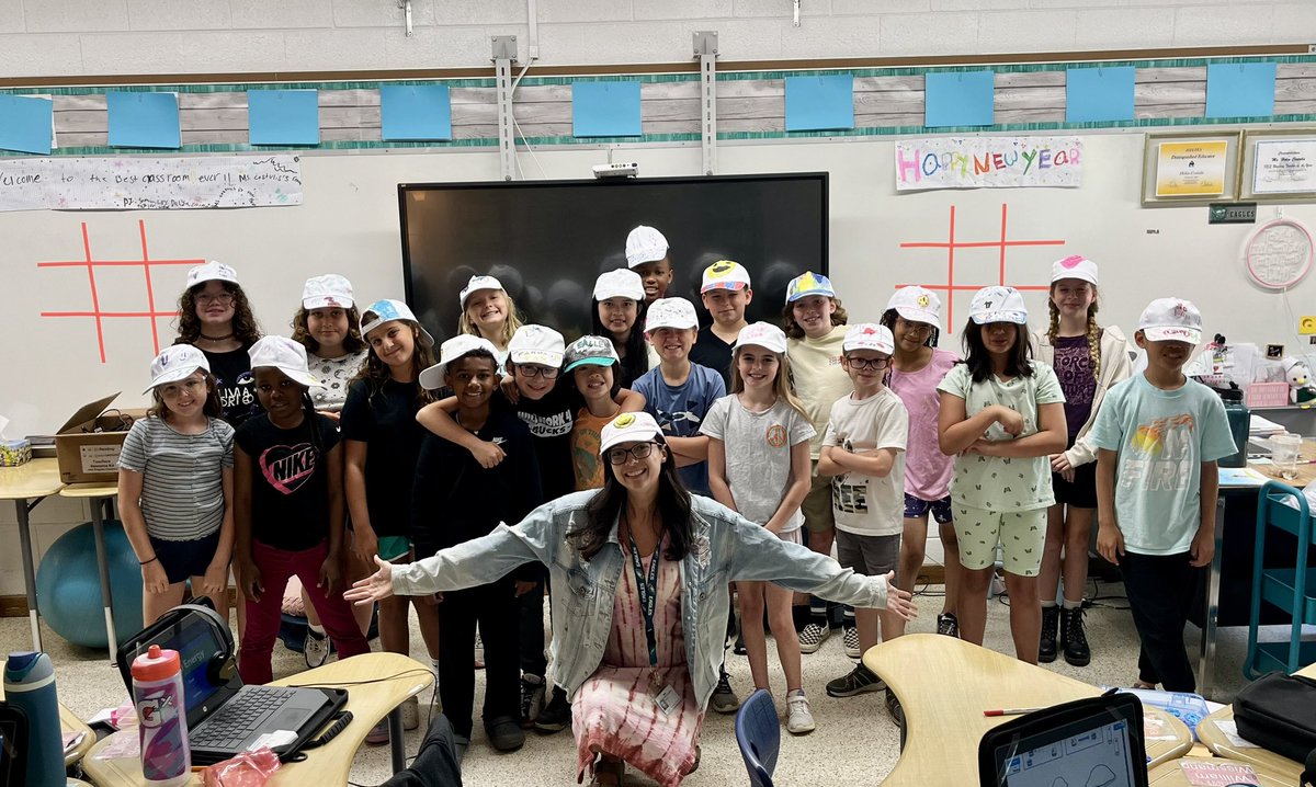 Ms_CostulisVB's tweet photo. Favorite day of the year!! These students earned it from working SO hard all year!! https://t.co/hfdRUVfrf0