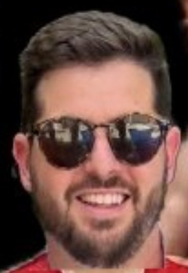 JonFromScrant0n's tweet image. Drips in the office at 9p tn after the basketball game,. #dripdrip