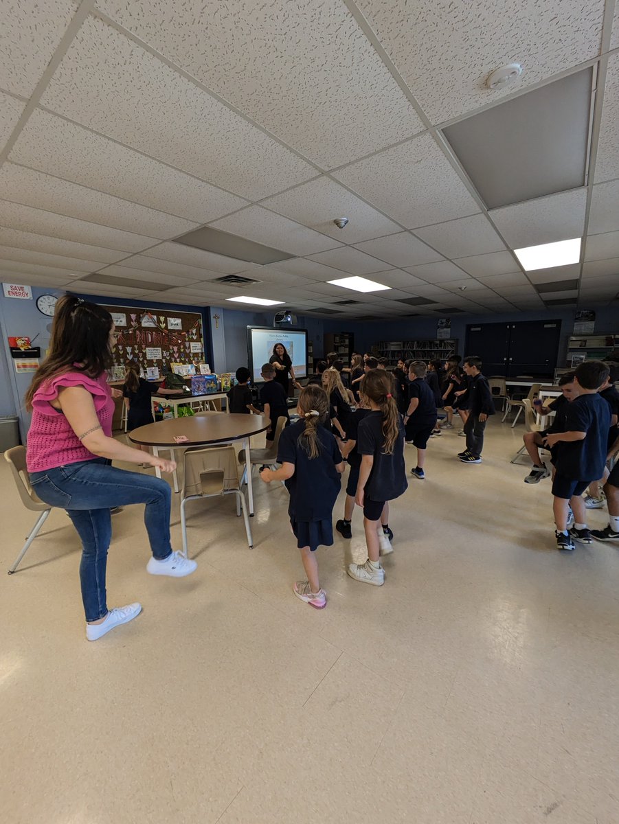 StGregoryCA's tweet photo. Today, in our LLC, we were visited by Dalia from The Vaughan Public Library who engaged the K-2 students in a book talk, a read aloud &amp; talked to them about the great things you can do at our VPL locations over the summer break. @car_carm @ycdsb @vaughanpl https://t.co/7fkN65A4Vl