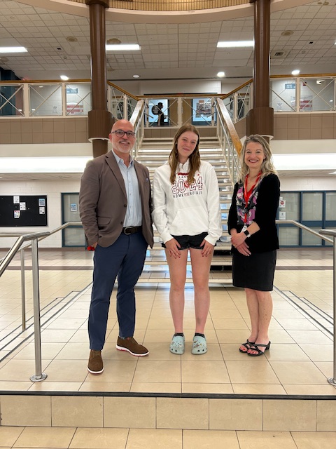 Lauren Goodwin, Grade 12 student from <a href="/BishopReding/">Bishop Reding</a>, has been awarded this year’s esteemed Chris Hadfield Bursary! Congratulations, Lauren! 🥳👩‍🎓👏

Read more in the story here: hcdsb.info/4bajx8I 

<a href="/Principal_BR/">R. Di Ianni</a>