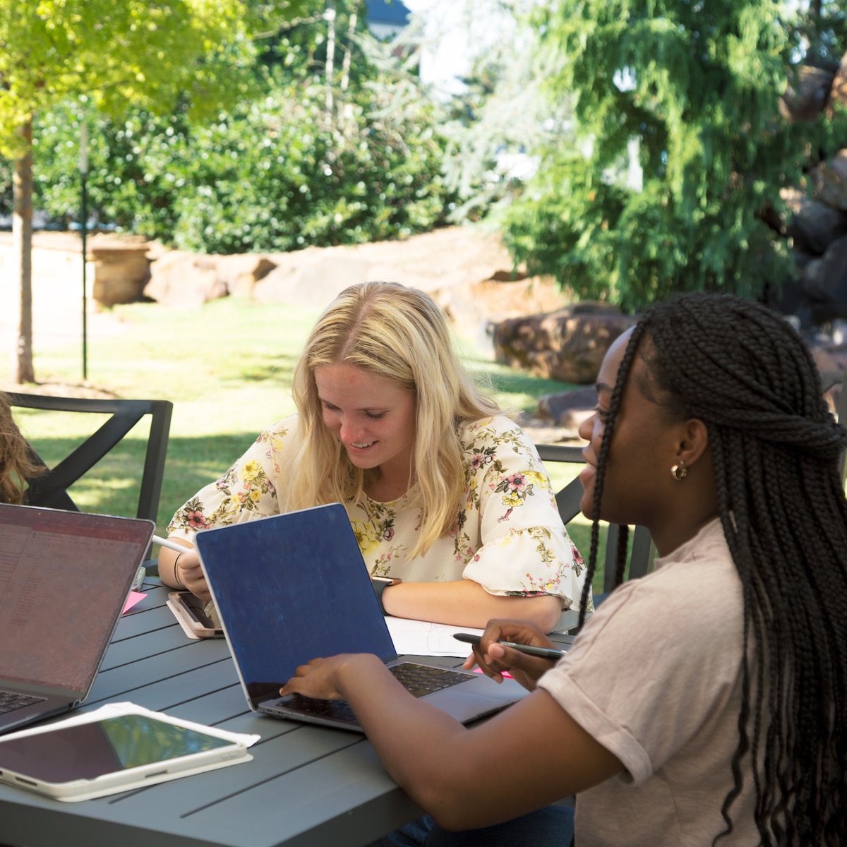 High School Concurrent Classes Are Here!
Earn your college credits and progress towards high school graduation simultaneously with our flexible online and in-person concurrent classes.
Fly high like an Eagle! 🦅
Visit ➡️ bit.ly/4bY98hs
.
#YourStoryGodsPurpose