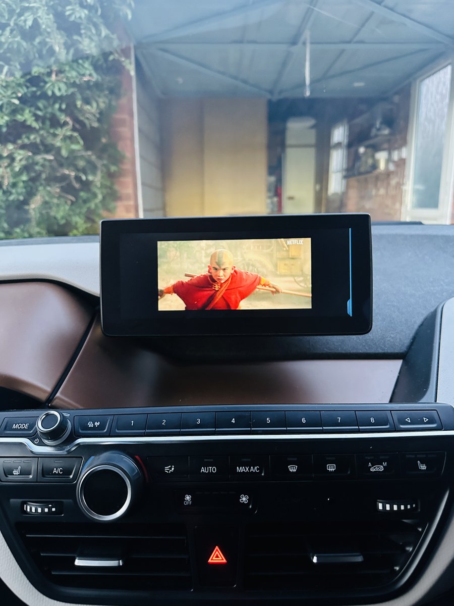 incartechie's tweet photo. BMW I01 i3 2019 activated with OEM BMW Full Screen Apple CarPlay 🦾
#applecarplay #applecar #carplay #bmwi3 #bmwi3s #i3 #bmwelectric #electriccar #carcoding #coding #activation #carmodified #carmodification #modifiedcar #carmultimedia #incarentertainment #incartechie https://t.co/JwGdGvRmUj