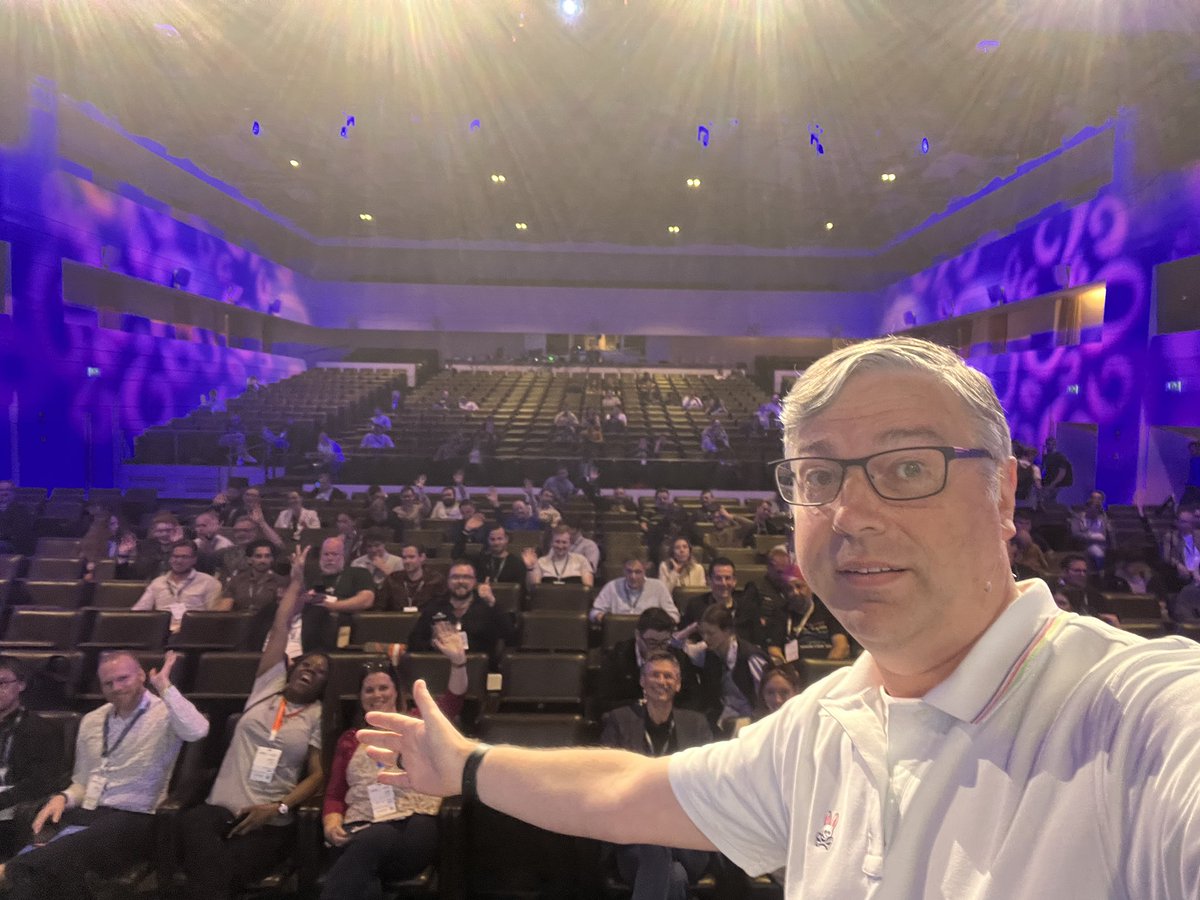 Dewain76's tweet photo. It was great meeting many new people and some good friends at #EPPC24 if we had a photo share it back with me. Would love to make an album with them all. https://t.co/ffOb8KQwio
