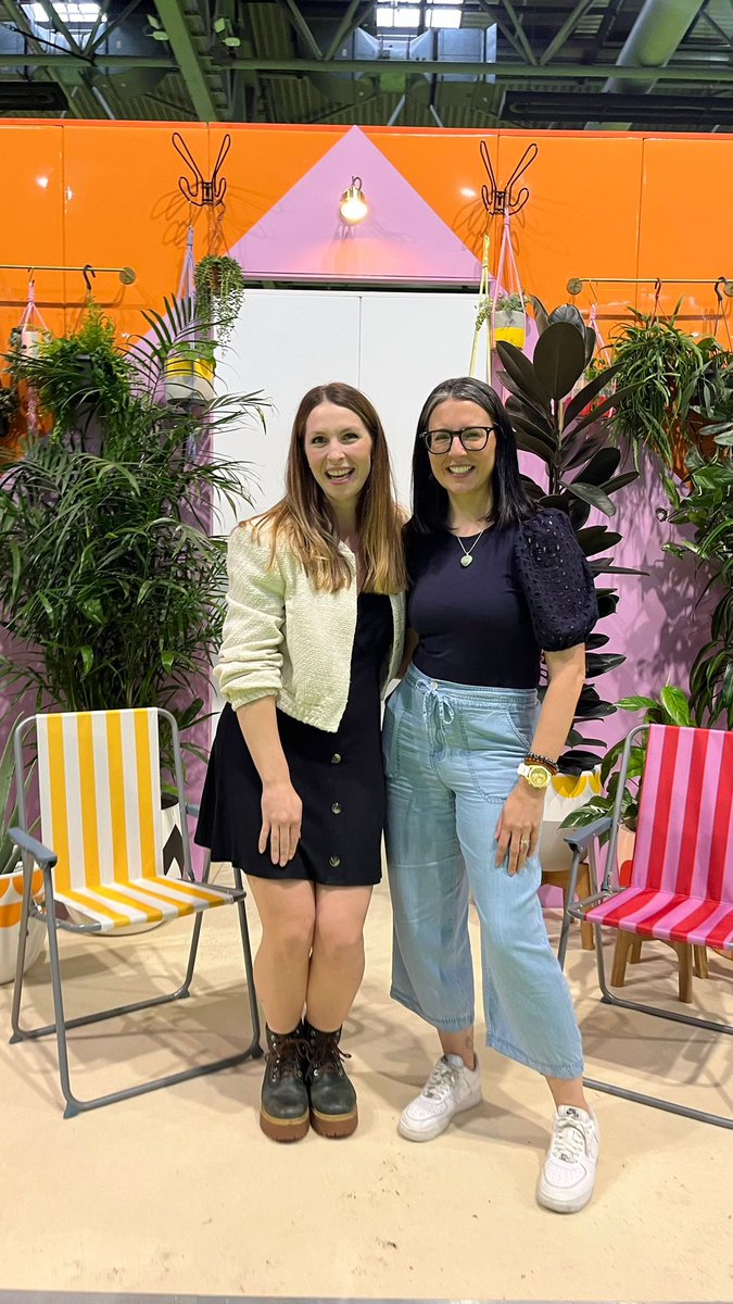 EllenMaryGarden's tweet photo. Day 1 of hosting the houseplant stage @BBCGWLive was ace!
From rescued Cacti to the International Orchid Festival to Fungi, it’s such a privilege to host plant experts as I learn so much as well. If you’re coming to the show, stop by to see us 🪴
#bbcgwl #bbcgwlive #gardening https://t.co/Fa1NZxN1g9