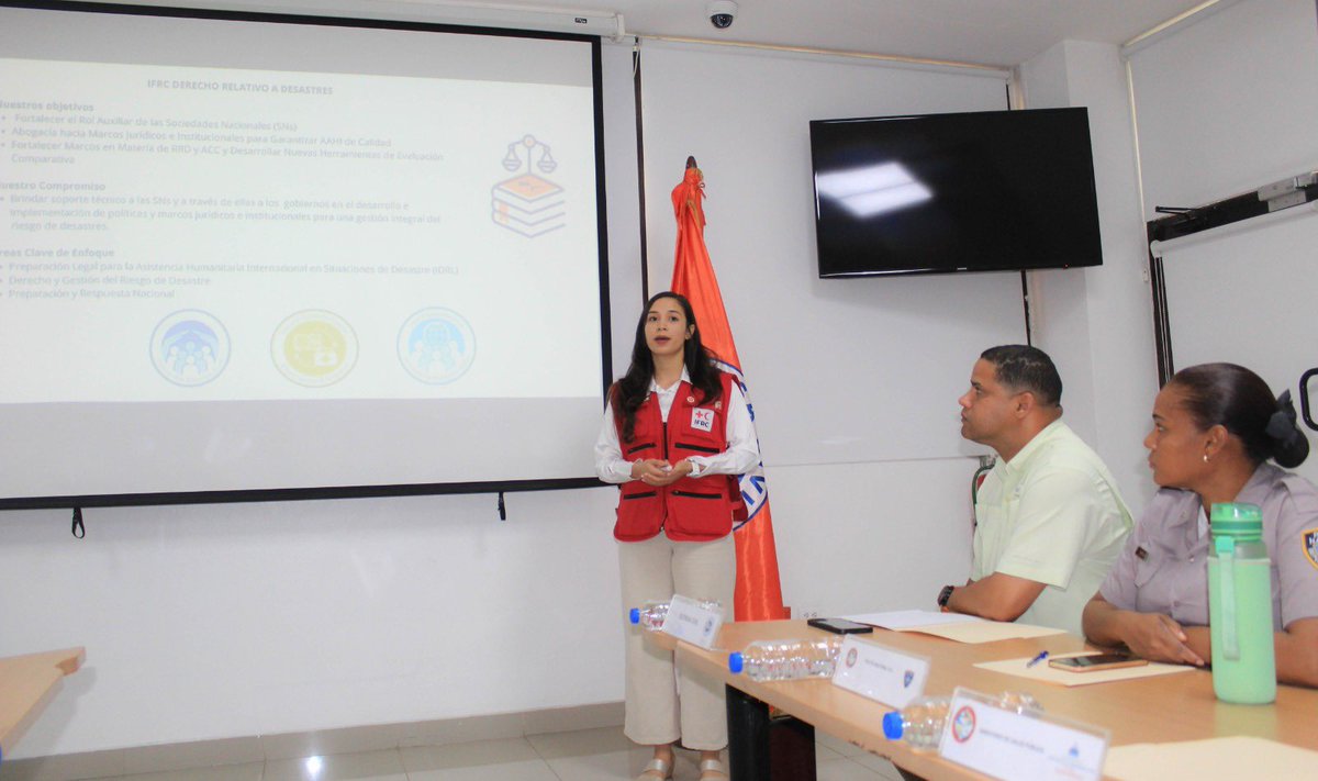 crdominicana's tweet photo. 🤩👉Taller de Validación con miras a promover el fortalecimiento de la gestión del riesgo de desastres y la resiliencia climática⛑️👍 https://t.co/DZ4KpV3jyl