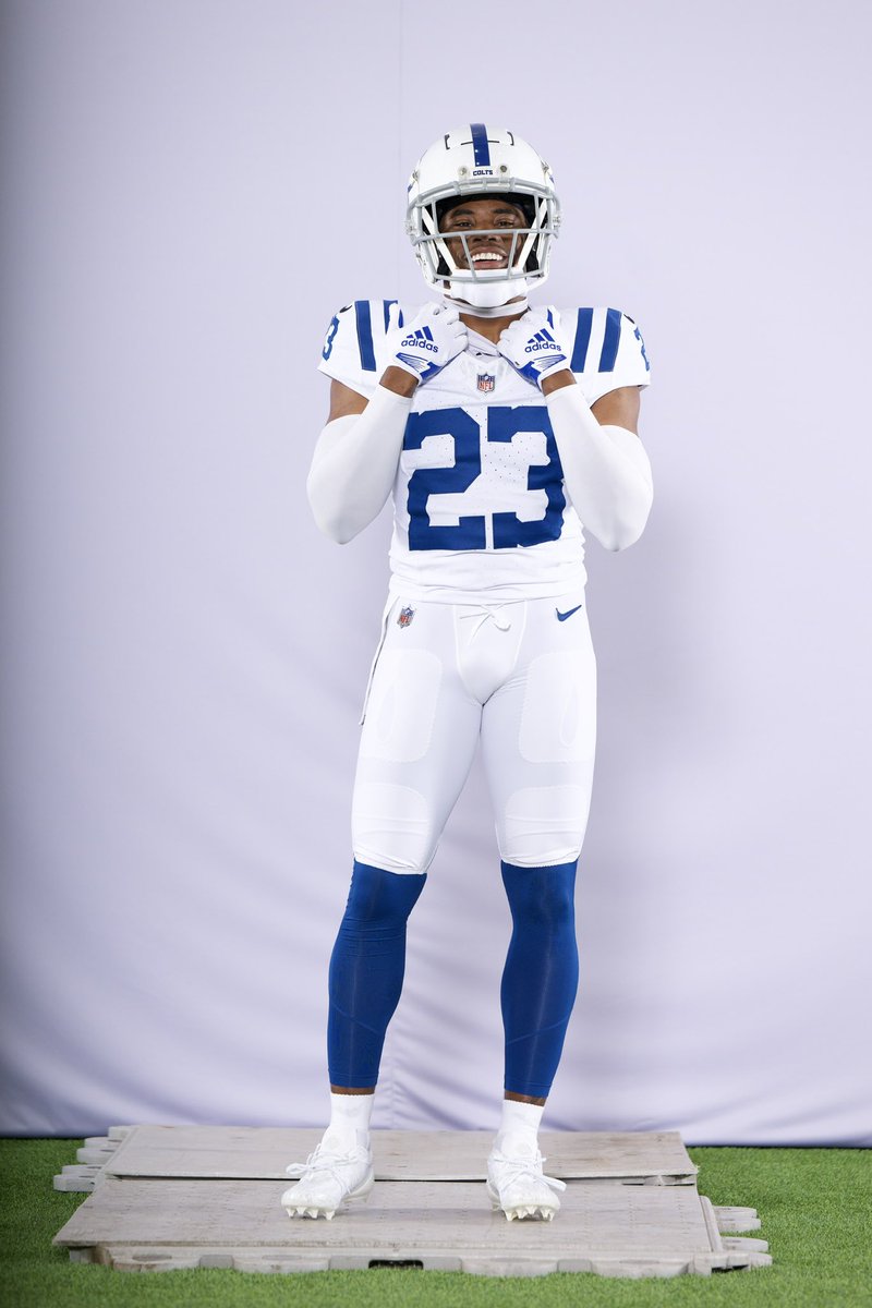 Kenny Moore II tweet media