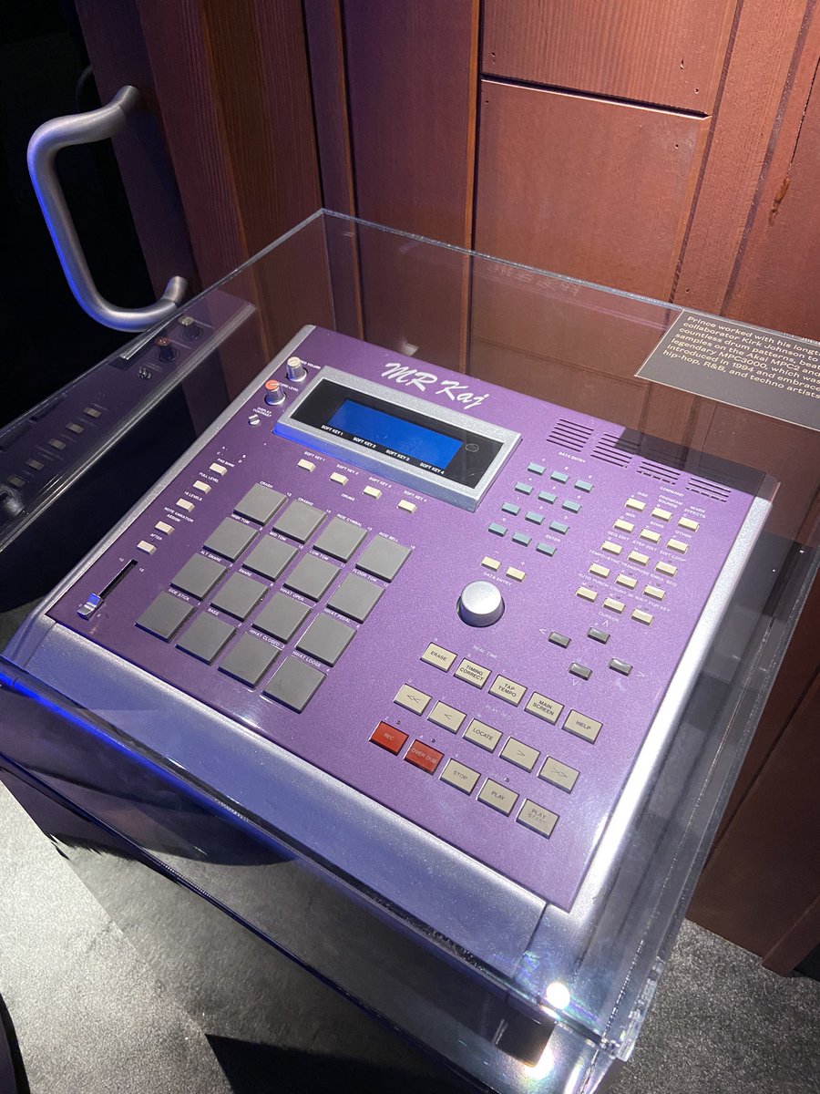 Looper Vandross tweet media