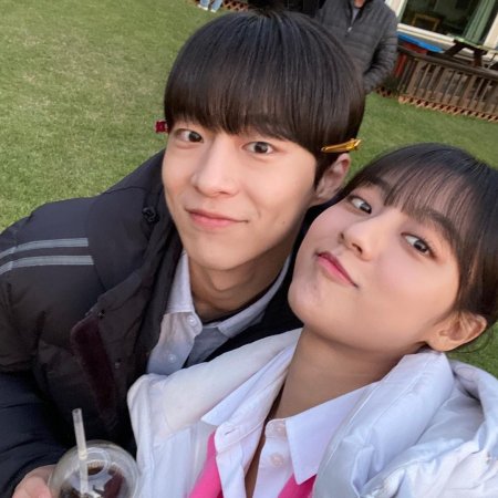 KDramaWomaniyaa's tweet image. - #OnThisDay 

3 years of romance life drama kdrama series " at a distance, spring is green " . 

 #AtaDistancespringisGreen
#ParkJiHoon #KangMinAh #BaeInHyuk