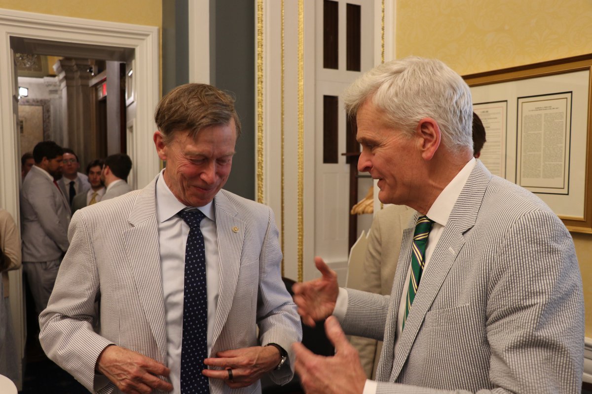 Thanks to my 8 colleagues and staff for joining me to celebrate this good-humored Congressional tradition. Happy National Seersucker Day!