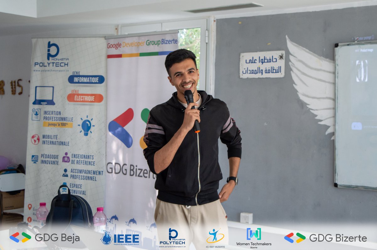 💡 Lights, camera, pitch! Our entrepreneurs take the stage at Build with AI to share their groundbreaking chatbot ideas. Powered by Gemini, these pitches are the epitome of innovation in action. #BuildWithAI #PitchingSession #GeminiPowered