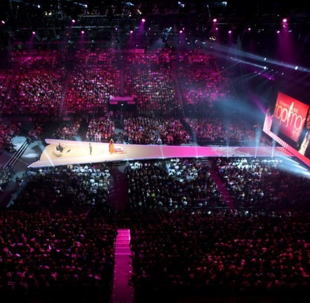 FlopWriter's tweet photo. Staffel 5 #gntm Finale
Und jz in Staffel 19 kriegen wir keine Ticketverkäufe und ne Miniarena https://t.co/aHIWZejX2a