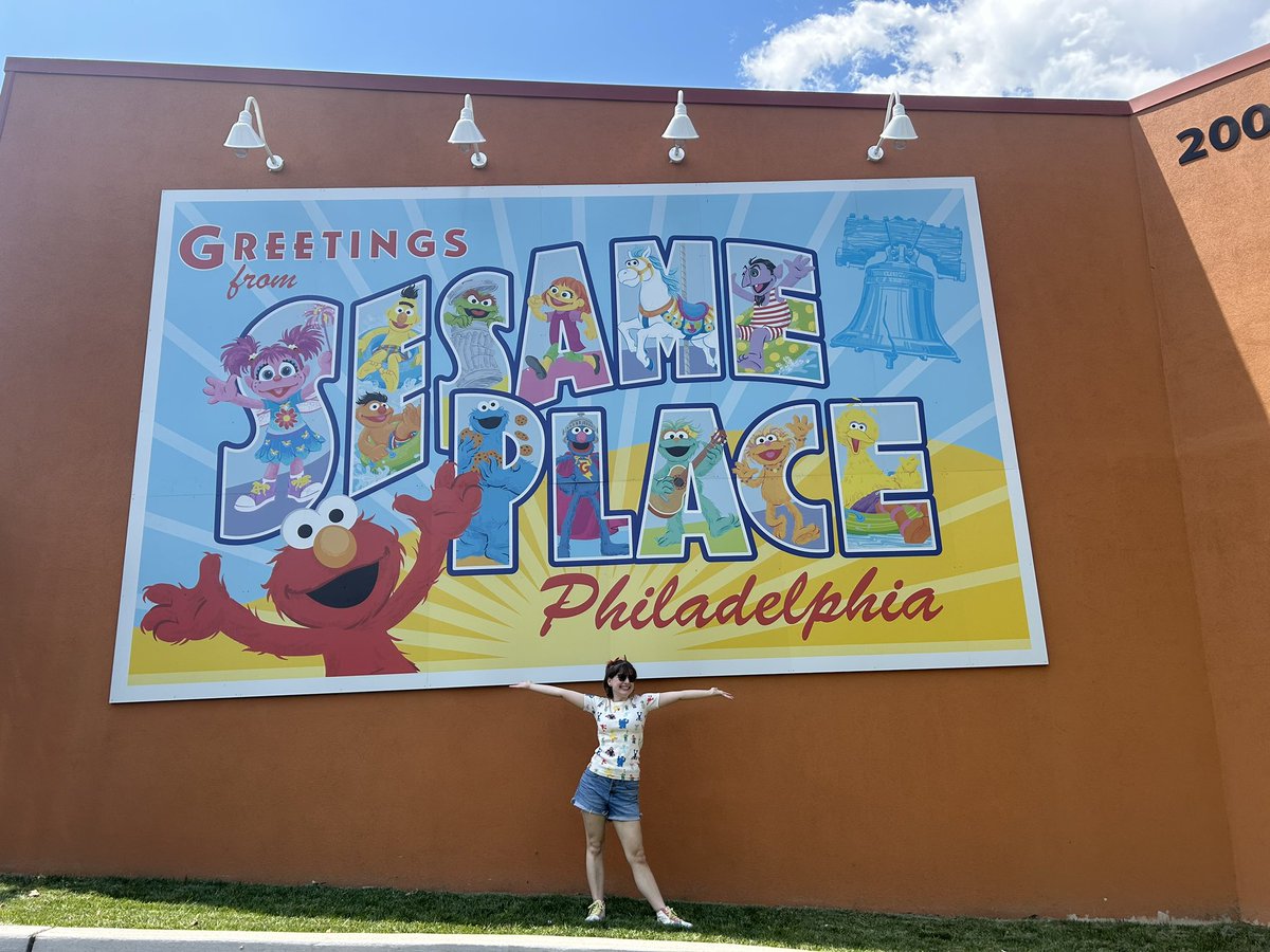 inklusioncomics's tweet photo. Great day at @SesamePlace! Met a celebrity…caught a show…and counted 1…2…3 parade floats ah-ah-ah 🦇 #sesameplace #sesameplacephiladelphia #sesamestreet #kidsshows #kidsmedia https://t.co/CyFLtTUNsO
