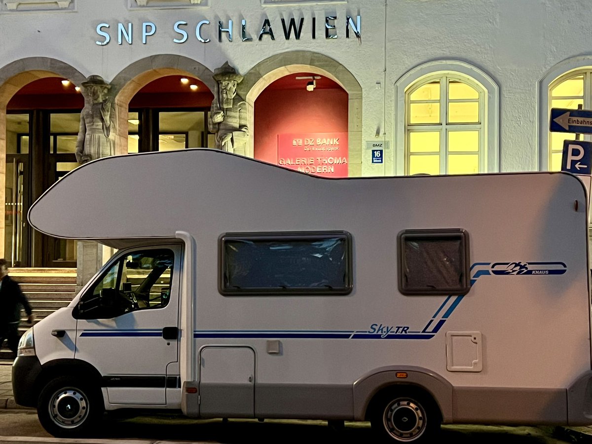 BrummyLass2's tweet photo. SNP embassy in Munich, with staff car parked outside 🤔 https://t.co/VfKb8ZBoqm
