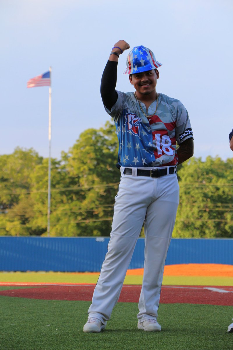 VicGeneralsTCL's tweet photo. Thank you to everyone who participated in our Warriors Weekend Jersey Auction!! With your help we raised a WHOPPING $19,300!!! Awesome results from our awesome fans😎🔔🔔

📸: Jessica McBrayer
@TravisBragg6 @jacob_sanchez22 @warriorsweekend https://t.co/vpx5a2aifz