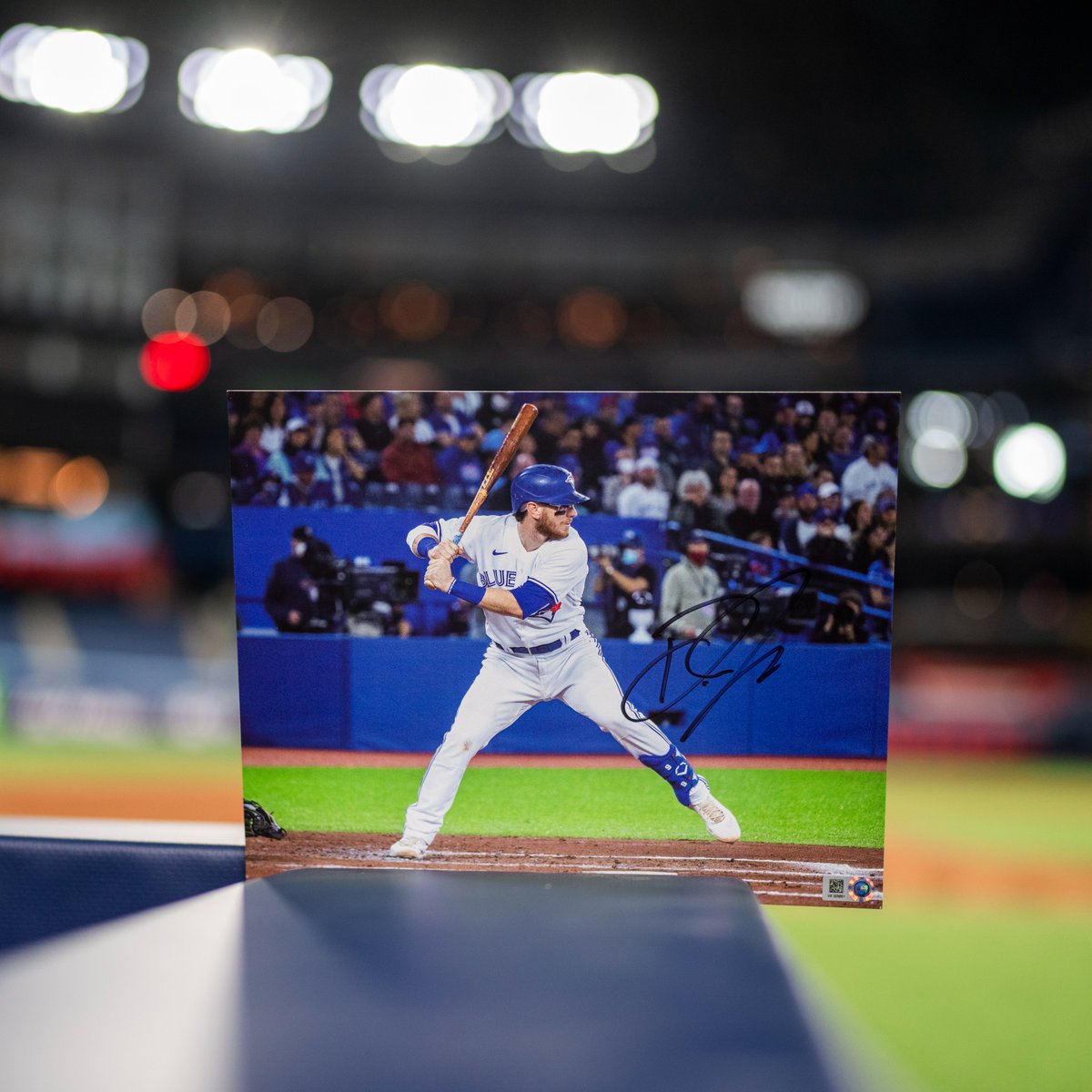 🚨 ATTENTION VOTERS 🚨

Want a chance to add a Jano autographed photo to your collection? 

1. Vote Blue Jays 5x DAILY: mlb.com/vote 
2. Share this post 
3. Reply with a screenshot of your maxed-out ballot