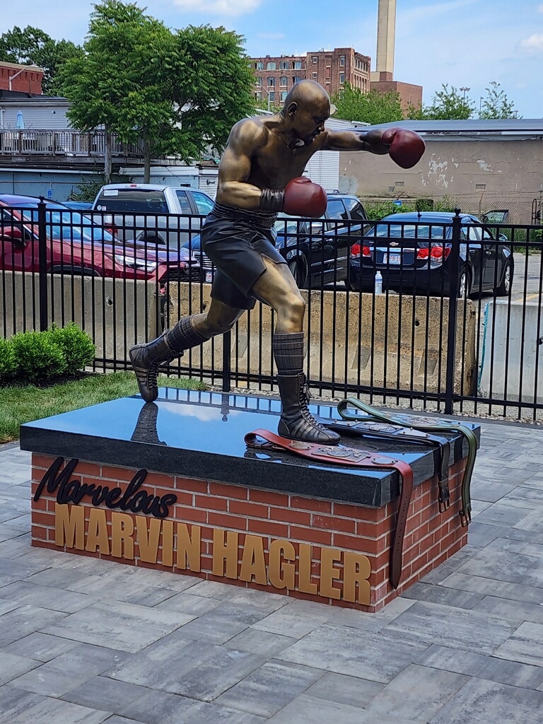 RihnAndrew's tweet photo. We didn’t make it for the unveiling, but Leslie and I stopped by the new Marvelous Marvin Hagler statue in Brockton, MA. 

It’s a beautiful statue, and a moving tribute to one of the finest boxers ever to enter the ring. https://t.co/LolHAKKmhq