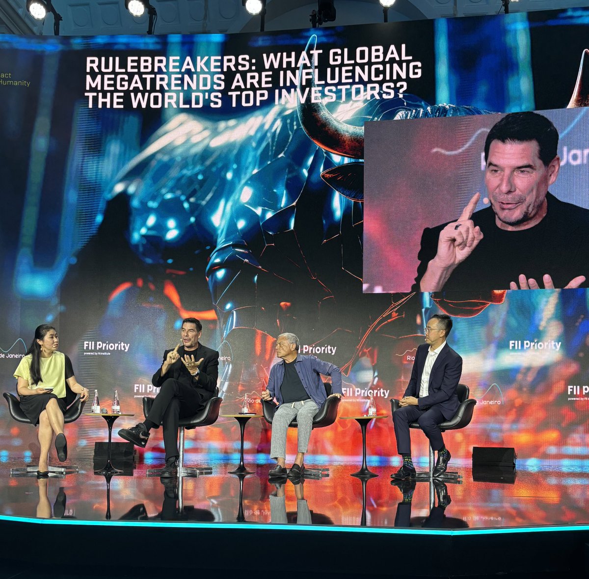 marceloclaure's tweet image. Loved discussing today&apos;s megatrends that are transforming our lives with Sir Martin Sorrell and Patrick Zhong, @M31Capital- from the AI revolution to the green energy transition to longevity! #FIIPRIORITY #IMPACTONHUMANITY