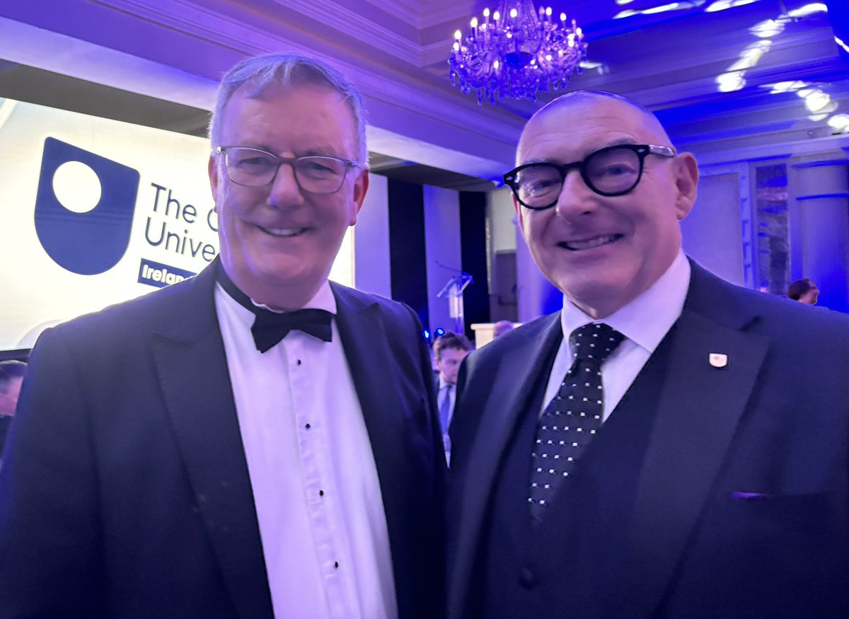 JohnMDArcy's tweet photo. Great to catch up with Health Minister @mikenesbittni at @RCN_NI Nurse of the Year Awards and briefing him on our @OUBelfast @OpenUniversity Nursing and Social Work Degree Programmes .. #PowerOfPartTime #FlexibleLearning #WorkplaceLearning @OU_HWSC @NI_SCC @healthdpt https://t.co/drqcAqaufB