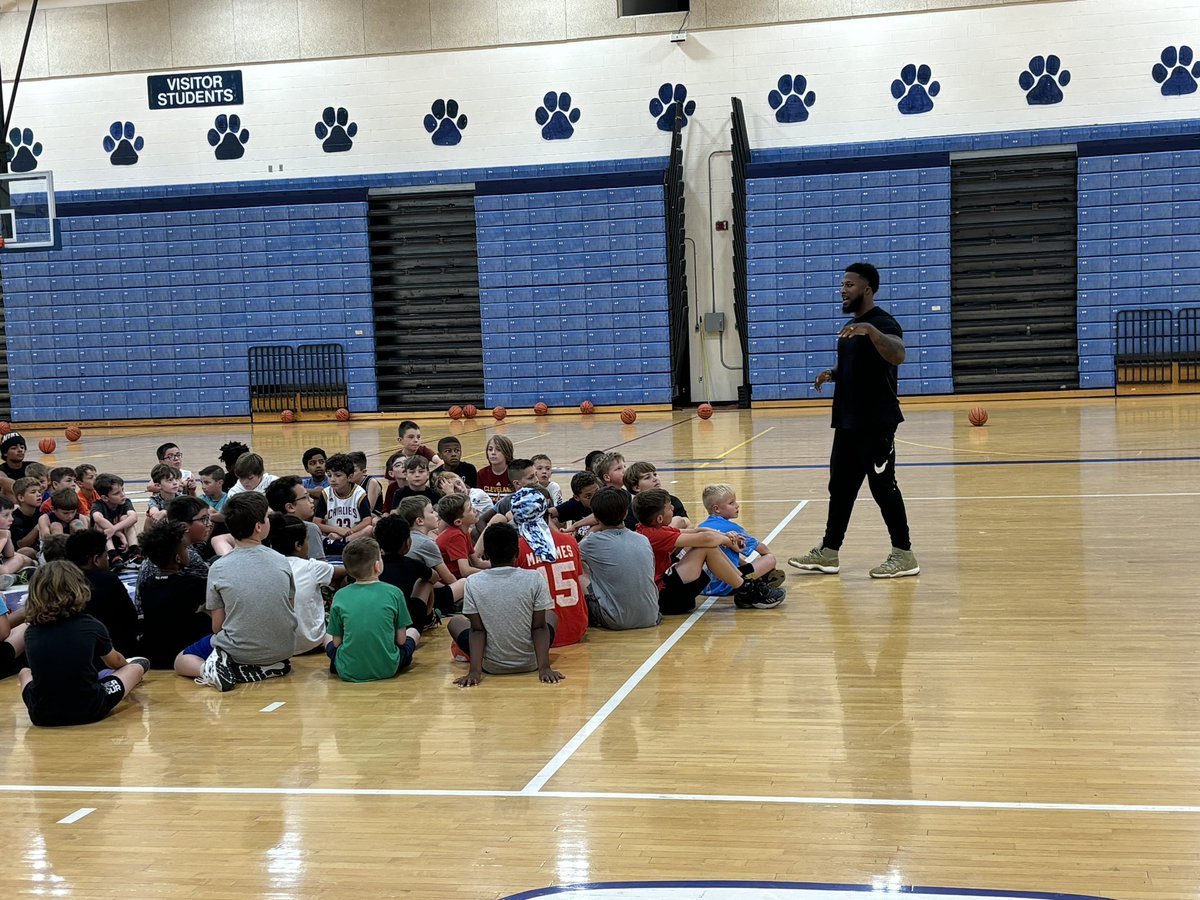 Dominique Sanders tweet media