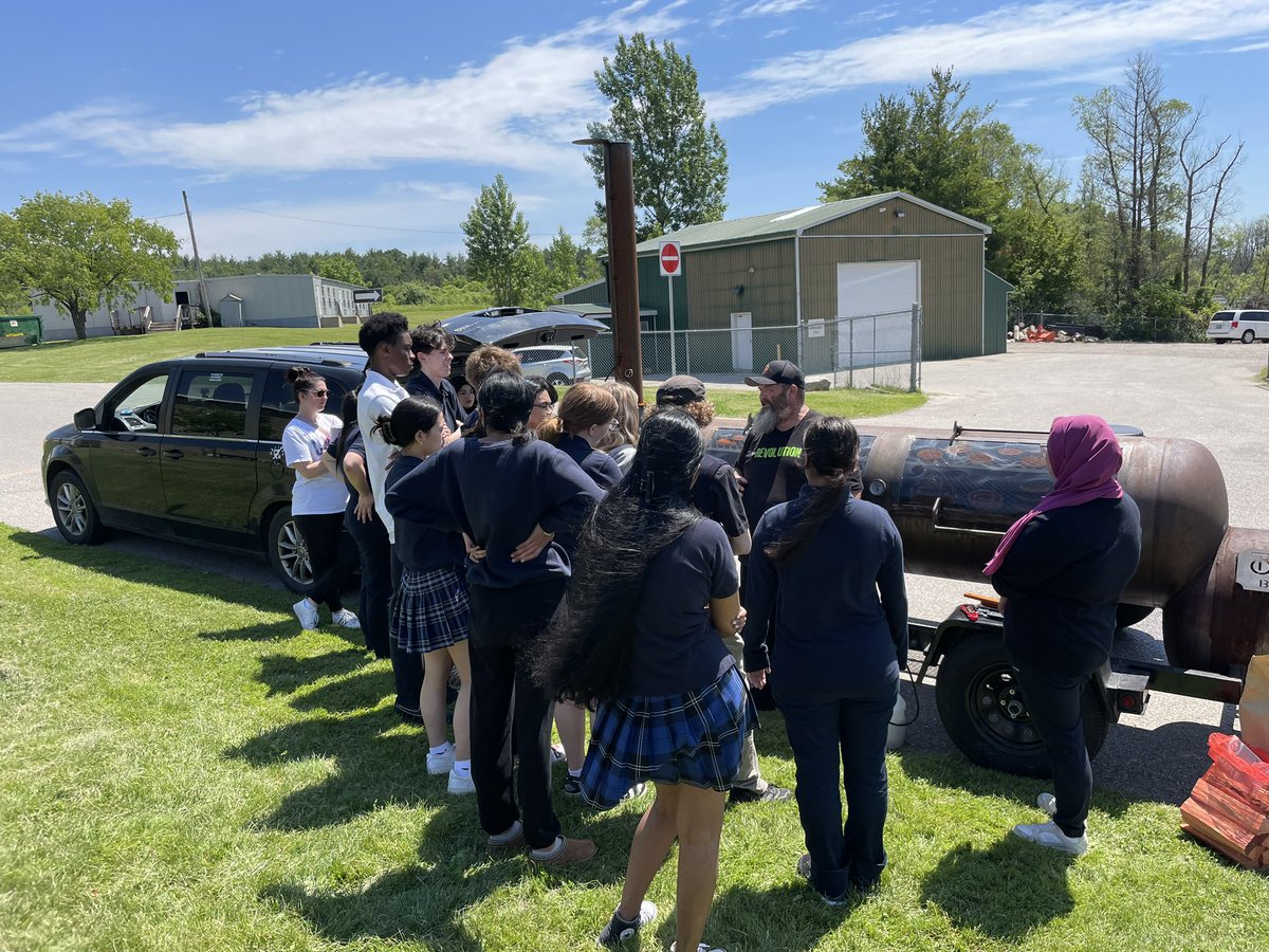 MrKevinBarnes3's tweet photo. Our hospitality and tourism technology classes learning how to smoke meat today. https://t.co/RkA74v1j9o