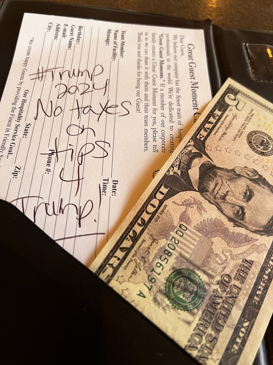 LeadersOfUSA's tweet image. No Taxes on Tips for Trump 🇺🇸🇺🇸
#NoTaxesonTips #Trump2024 @ScottPresler and the waitress LOVED THIS AND TOLD ME HER STORY ON TIPS and taxes. Pretty sure she’ll be voting Trump 🇺🇸💪🏻