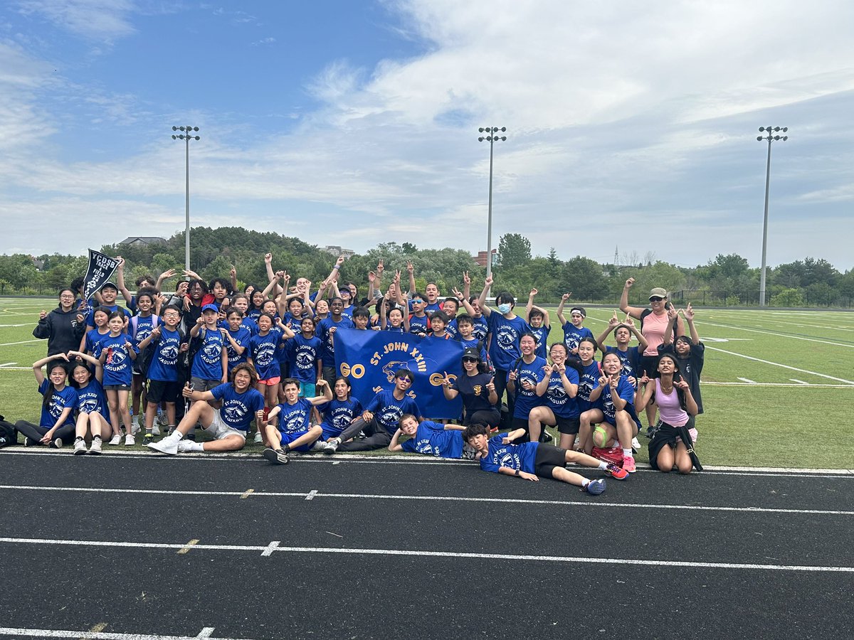 SJXXIIICES's tweet photo. Congratulations to our SJ23 track and field team for finishing first at their meet today! We are so proud of this amazing accomplishment. Go Jaguars Go!! 🐆  @YCDSB https://t.co/mTqbFRXjnk