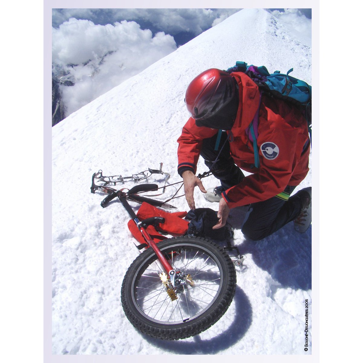 But ultime : descendre les pentes du Mont Blanc sur une roue… la consécration après 15 années d’aventures en montagne #monocycle #unicycle #Année2022 #einrad #monociclo #isère #sport #Grenoble
