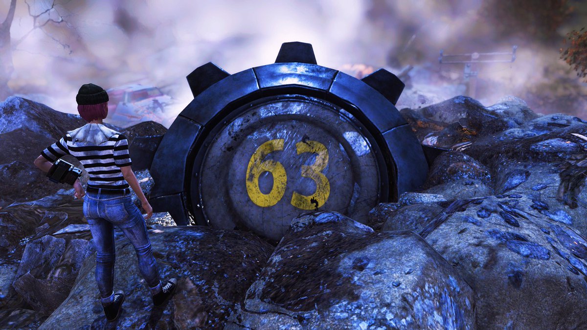 Atomic_Bex's tweet photo. Beware of low flying Vault Doors ☢️
#Fallout76 #FO76 #Fallout https://t.co/GdFAmpQ6OE