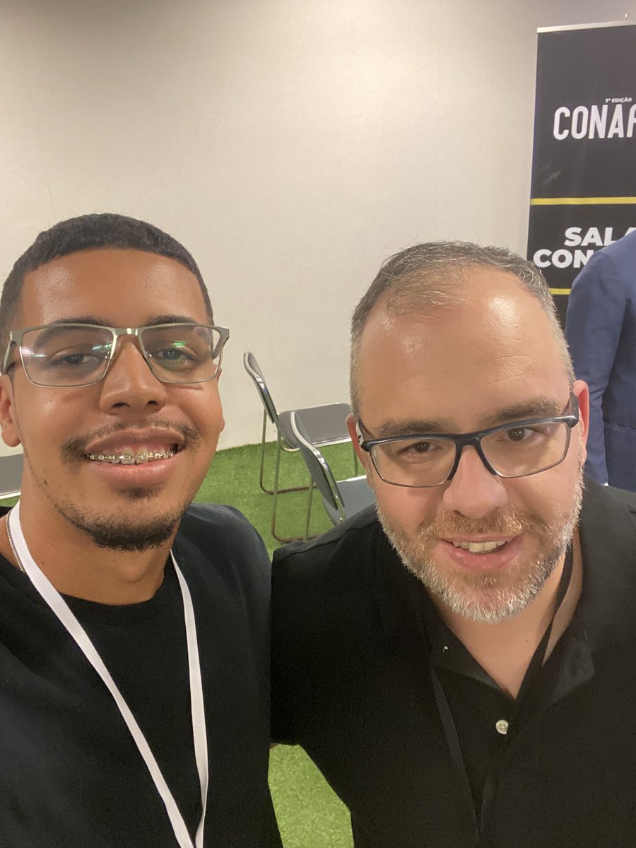 Dia de <a href="/conafut/">CONAFUT</a>! Grandes palestras e muito aprendizado com os craques do jornalismo <a href="/RicardoSenna1/">Ricardo Senna</a> e <a href="/Vessoni/">Vessoni</a>!