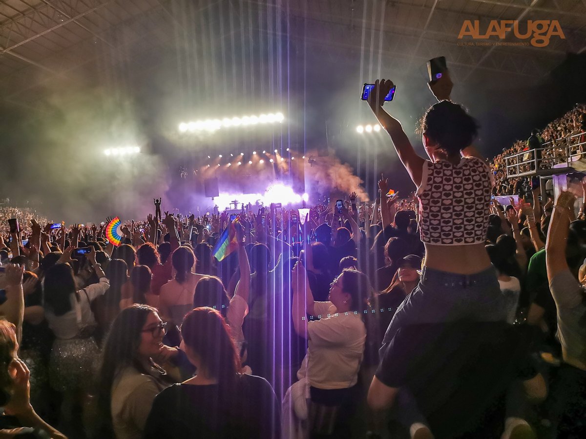 Alafugatv's tweet photo. Louis Tomlinson le dio a los Tapatíos una noche espectacular el pasado 6 de junio en la Arena VFG 😎🎤
#louistomlinson #arenavfg #Guadalajara #DateAlaFuga
.
.
.
📸 Luis Gómez Sandi https://t.co/INiArp2fwg