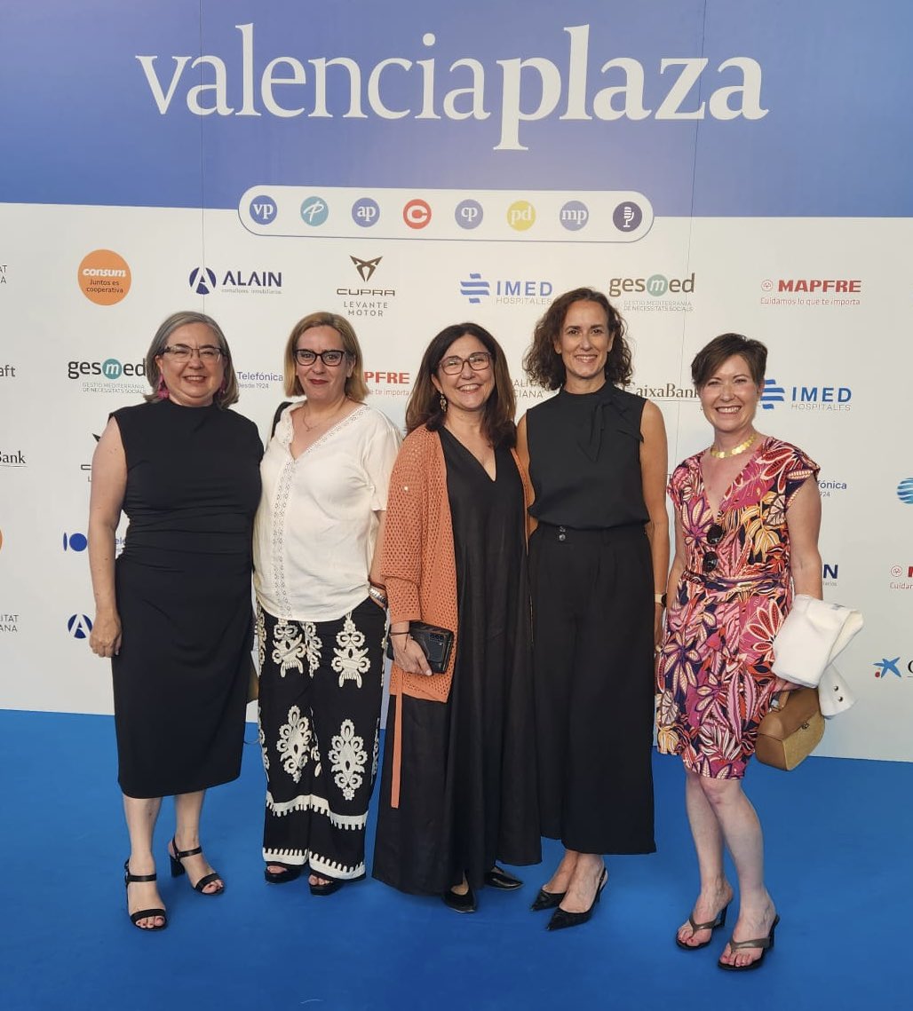 confemercats's tweet photo. Hoy @confemercats celebrando el 14º aniversario de @valenciaplaza. 
Un medio que apuesta por la calidad informativa. 
Una nueva forma de hacer las cosas al servicio de los empresarios. ¡Felicidades!
¡Gracias por darnos visibilidad a los mercados!
#14AniversarioVP https://t.co/FXbPNoA1qa