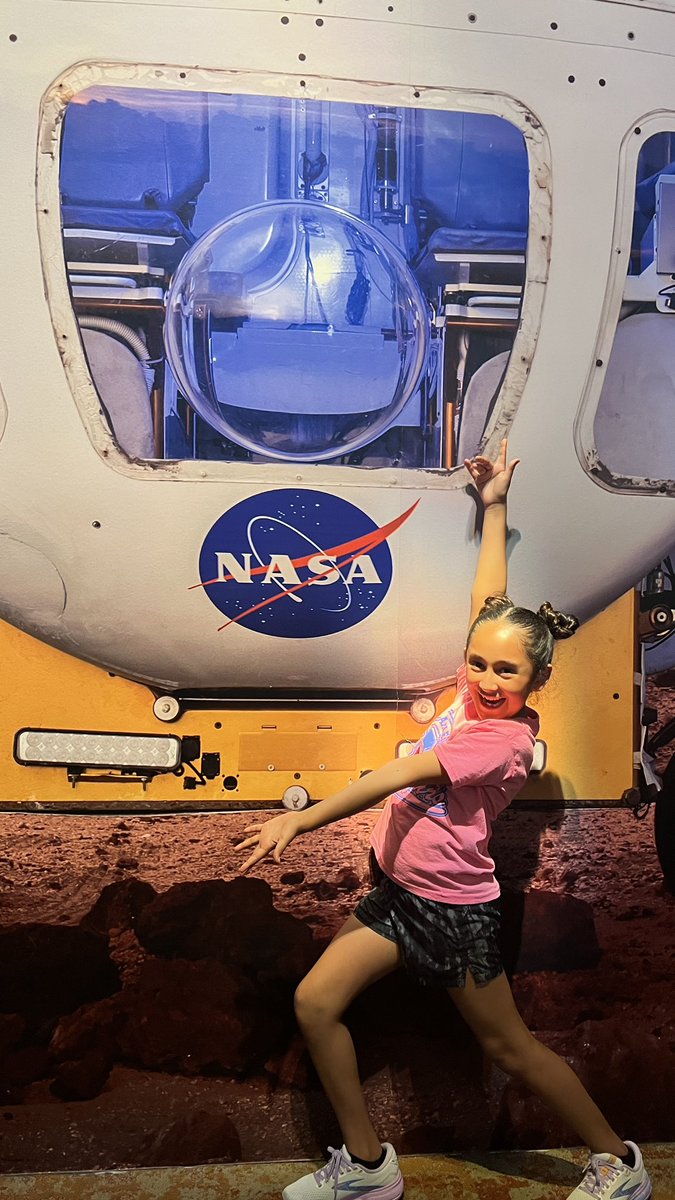 candace_oh's tweet photo. Got some space at the @lpisd GT Camp Field Trip!! 🌎🚀 #itwasaBLAST #thebestneverrest https://t.co/jql5WeSWDL