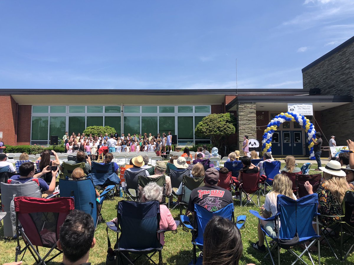 Congratulations <a href="/Primrose_School/">Primrose Hill School</a> third graders - What a glorious day for a send-off! <a href="/bps_ri/">Barrington Public Schools</a>
