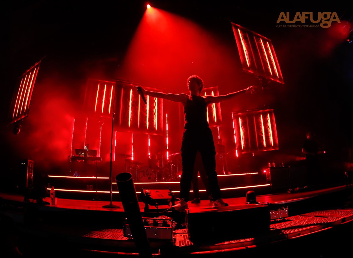 Alafugatv's tweet photo. Louis Tomlinson le dio a los Tapatíos una noche espectacular el pasado 6 de junio en la Arena VFG 😎🎤
#louistomlinson #arenavfg #Guadalajara #DateAlaFuga
.
.
.
📸 Luis Gómez Sandi https://t.co/INiArp2fwg