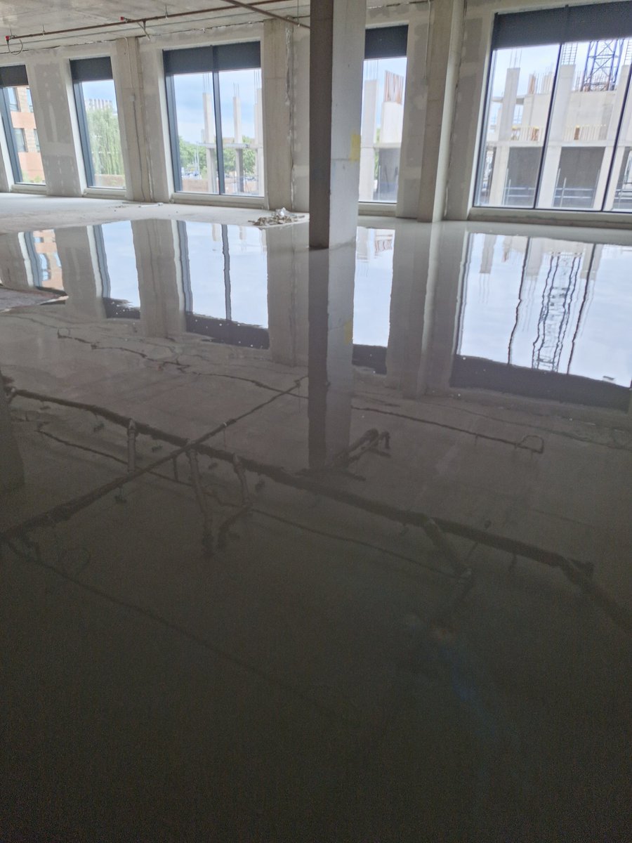 LtdNrn's tweet photo. We were asked if we could sort out this awful sub floor.
One of the worst I've seen.
Some aggressive grinding and using @Ultra_Floor products solved the problem. https://t.co/78CPJ56I1u