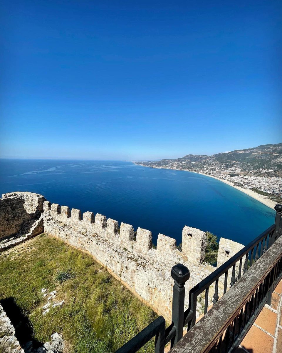 demitridarr's tweet photo. “Traveling—it leaves you speechless, then turns you into a storyteller.” —Ibn Battuta
.
.
.
#traveling #vacation #alanya #travelphotography https://t.co/O1FWuczKlU