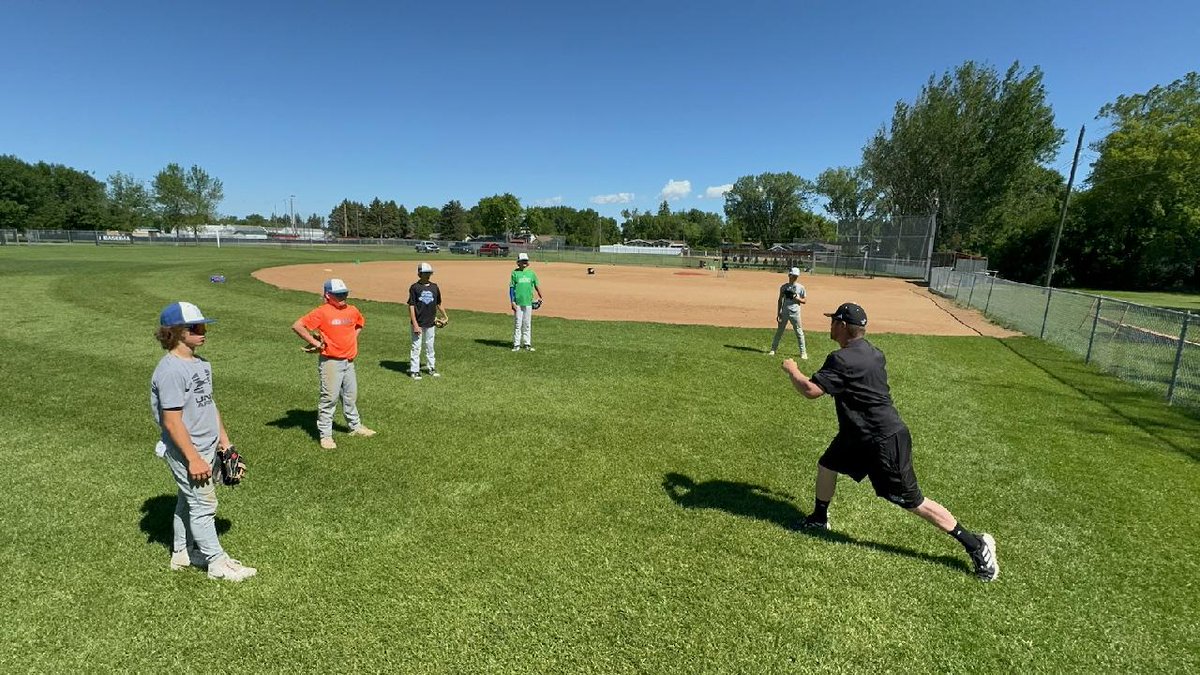 We would like to thank the 13U Jamestown Eagles for letting us come to practice today. Talented group and well coached!! <a href="/JAYBAL_ND/">JAYBAL</a> #JimmiePride  #HonJims