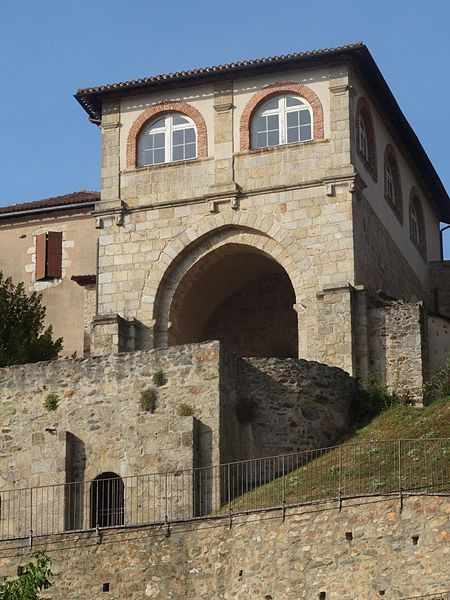 MonumentumFr's tweet photo. Ancienne abbaye de Saint-Amand à #SaintJunien (#HauteVienne) Les traditions concernant la vie de l'ermite Amand nous ont été transmises par Étienne Maleu, chanoine de Saint-Junien, au début du XIIIe siècle. C'e...
Suite 👉 https://t.co/vP2McsQCHK
#Patrimoine #MonumentHistorique https://t.co/r5pRxmKzRn
