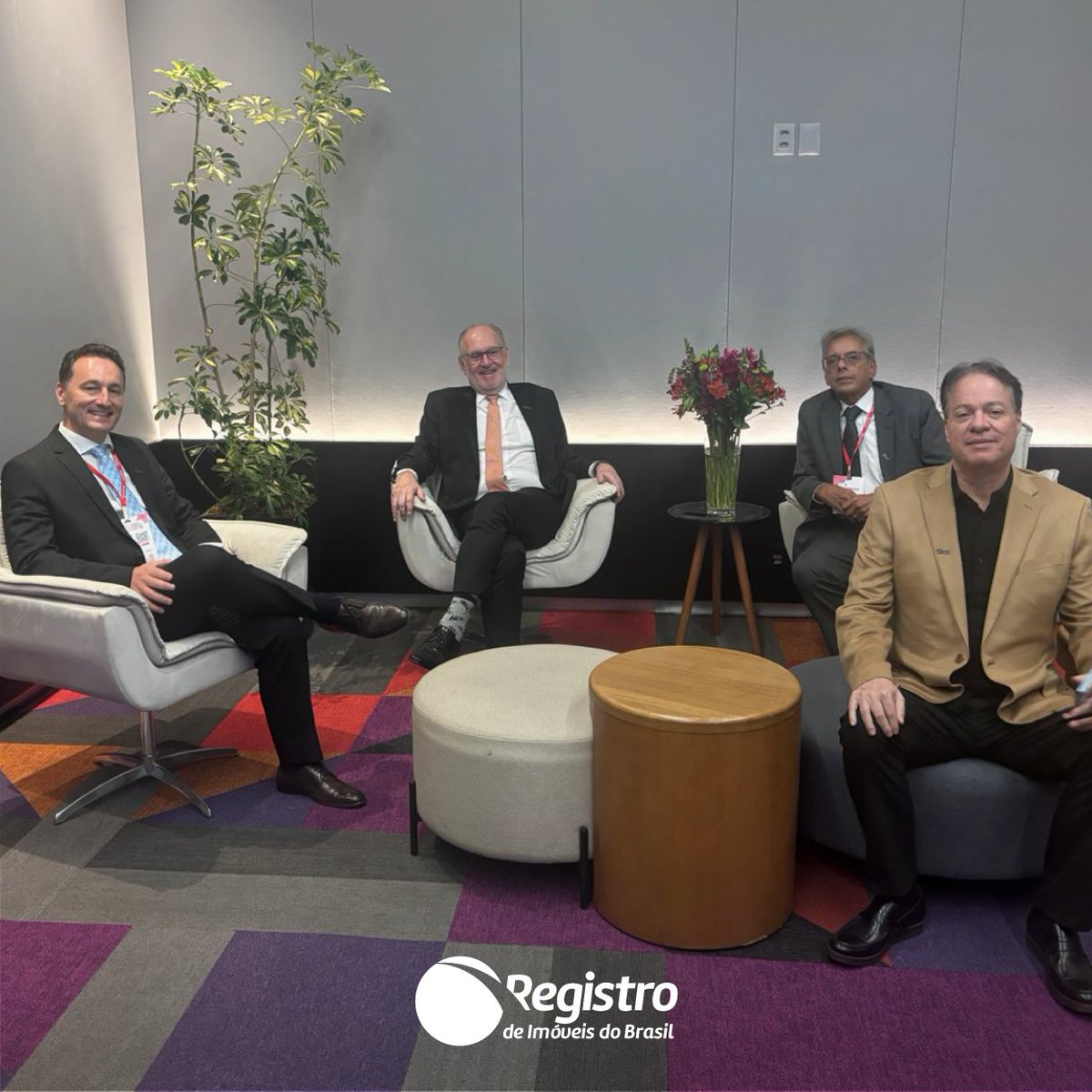 RIdoBrasil's tweet photo. O presidente do Registro de Imóveis do Brasil, Ari Pires Neto, está presente no VI Encontro Estadual do CORI-MG. Para acompanhar a cobertura completa do evento, siga o perfil do CORI-MG no Instagram: https://t.co/Gldiu7Suqq https://t.co/3Iac3InvTK
